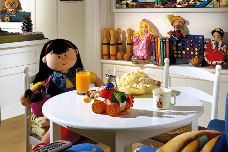 Kid's facilities and cinema